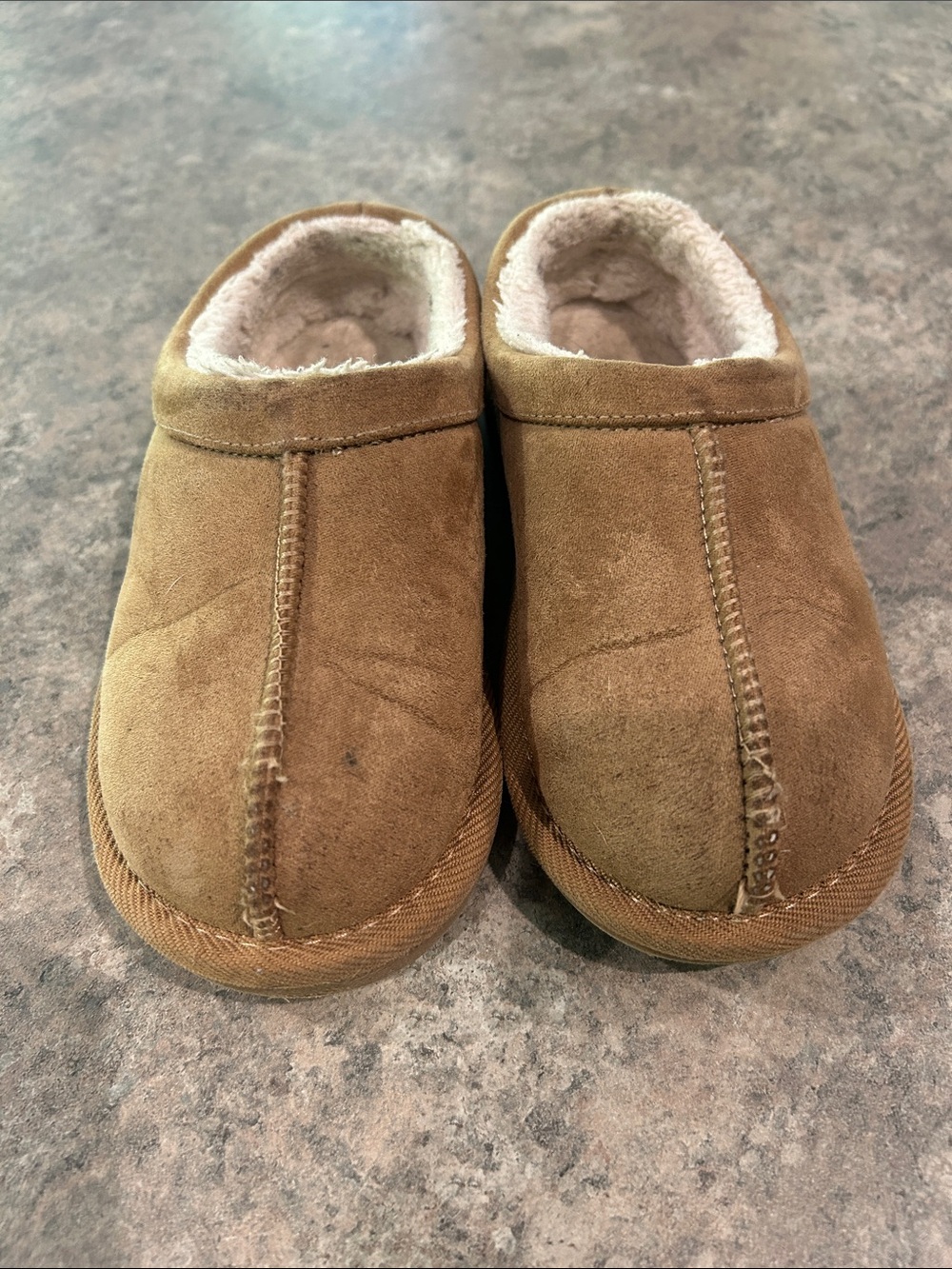 Cat & Jack Kids Tan Faux-Shearling Slip-On Slippers
